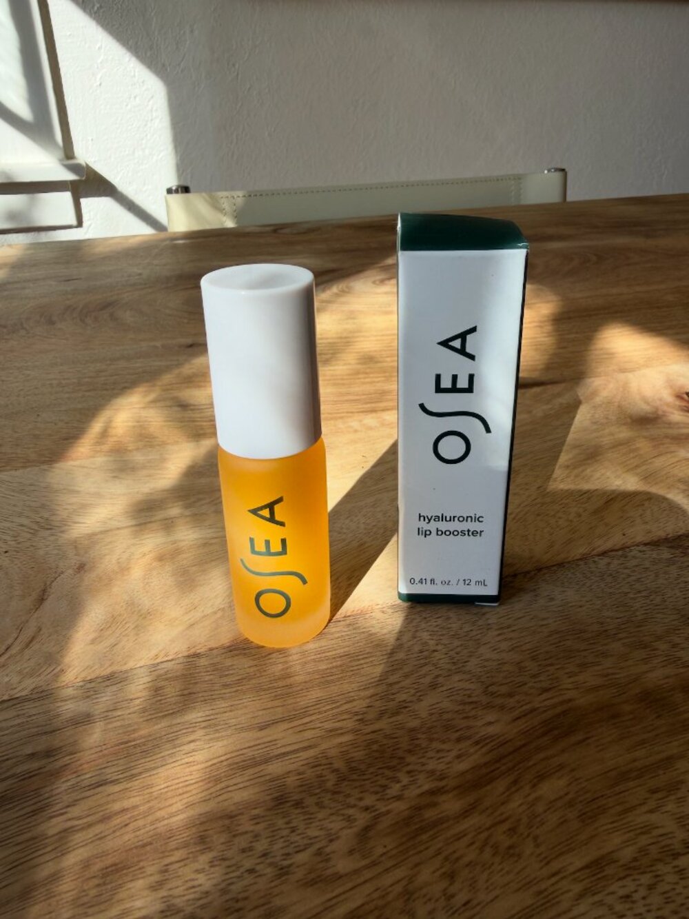 OSEA Malibu Hyaluronic Lip Oil Booster - Picture 2 of 5
